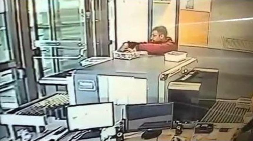 Belediyedeki X-Ray Hırsızı Kameraya Takıldı