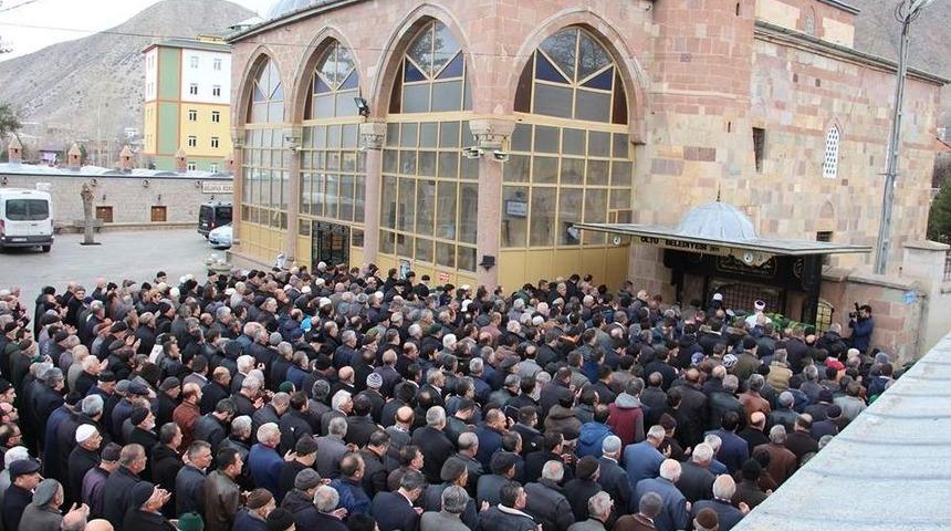 Oltu &lsquo;toz Ahmet Abi&rsquo;sini Kaybetti