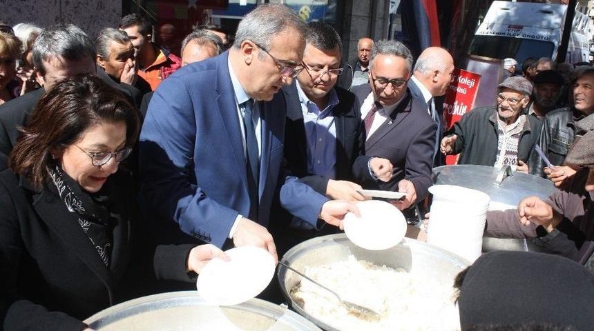 Chp&rsquo;den Şehitler İ&ccedil;in &Uuml;z&uuml;m Hoşafı