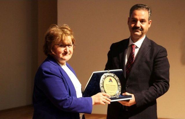 Ağrı’da “safahat’ın Işığında İstiklal Marşı” Konulu Konferans