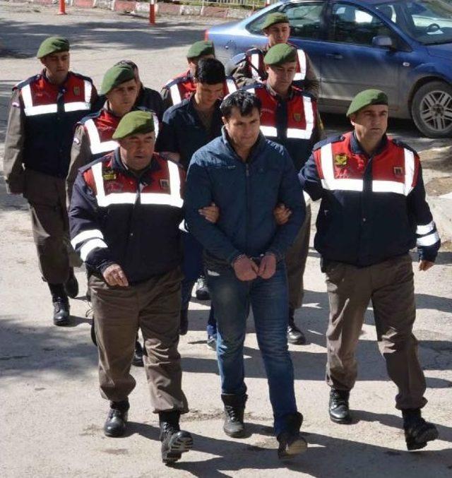 Boğazı Kesilerek Öldürülüp Demiryoluna Atılan Gencin Cinayet Şüphelisi 3 Kişi Tutuklandı