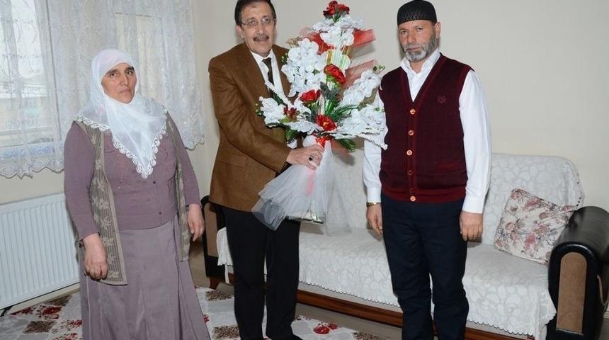 Başkan Bulutlar, Şehit Metin Aydemir&rsquo;in Ailesini Ziyaret Etti