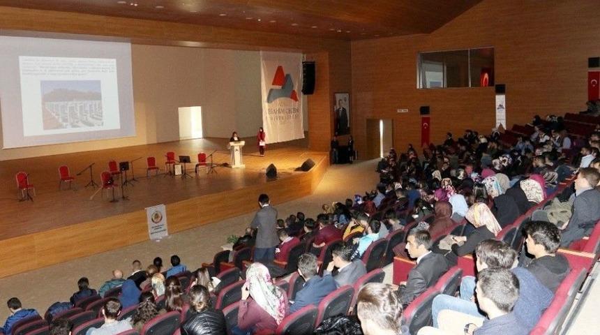 Ağrı&rsquo;da &ldquo;&ccedil;anakkale Bir Hilal Uğruna&rdquo; Anma Etkinliği