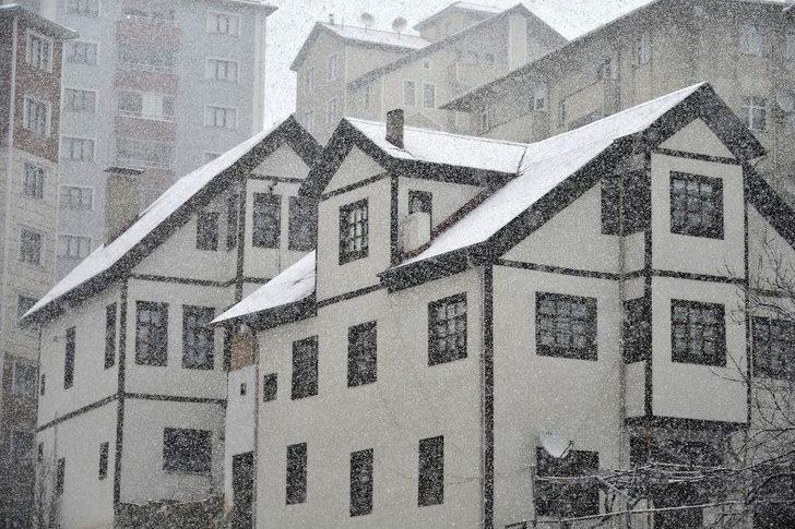 Gümüşhane’de Mart Kapıdan Baktırdı G3