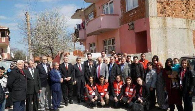 Keşan'da Şehit Oğlunun Yanan Evi Yenilendi