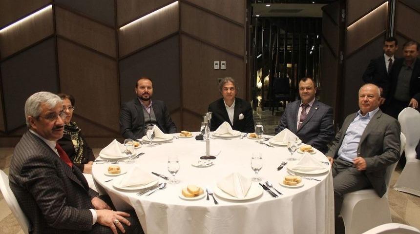 Başkan Demircan, Mahalle Muhtarlarıyla Bir Araya Geldi