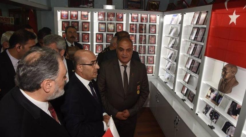 Vali Demirtaş&rsquo;tan Şehit Aileleri Derneklerine Ziyaret