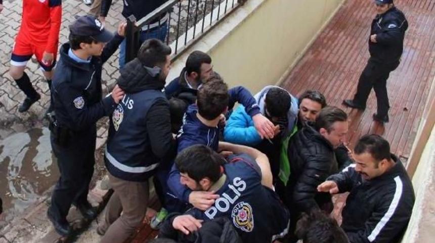 Sivas'ta Amat&ouml;r Ma&ccedil;ta Olay &Ccedil;ıktı