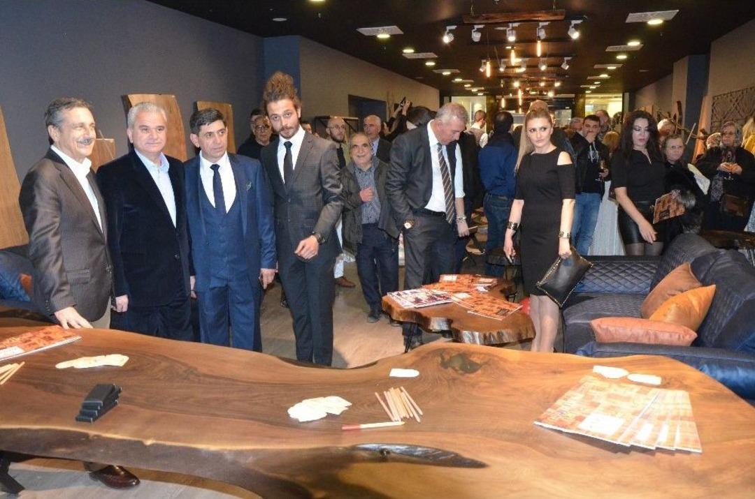 Tabiattan Sanata Ahşap Eserler Neoplus&rsquo;ta Vatandaşların Beğenisine Sunuldu