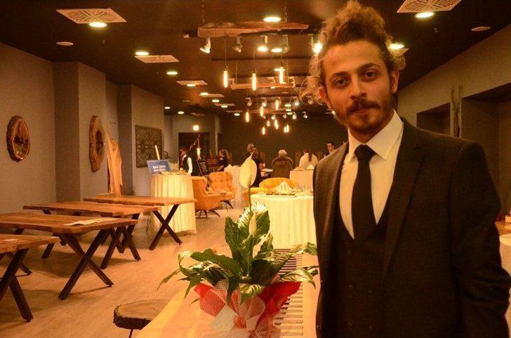 Tabiattan Sanata Ahşap Eserler Neoplus’ta Vatandaşların Beğenisine Sunuldu G3