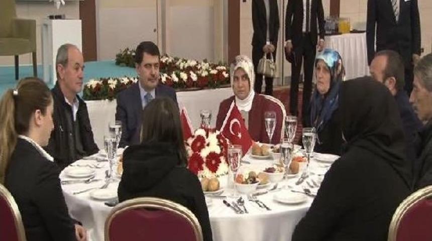 Vali Şahin : Dost G&ouml;r&uuml;n&uuml;ml&uuml; D&uuml;şmanlarımız Oyunlarını Farklı Kılıflarla &Ouml;n&uuml;m&uuml;ze Koymaya Başladılar