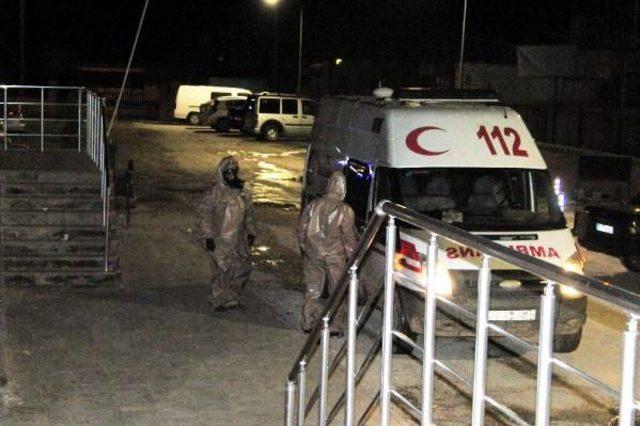 Kilis'e Getirilen Suriyeli 2 Yaralıya Kbrn Kontrolü