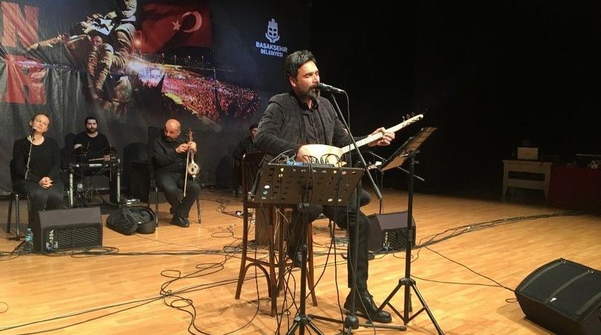 Başakşehir&rsquo;de &Ccedil;anakkale Zaferinin 102.yılında Uğur Işılak Konseri Verildi