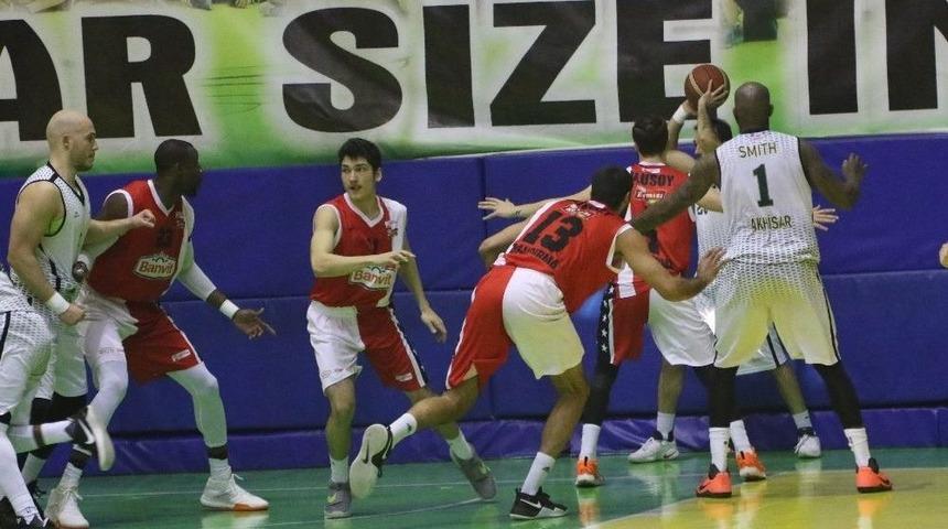 Akhisarlı Devler Son Nefeste Ma&ccedil;ı Kopardı