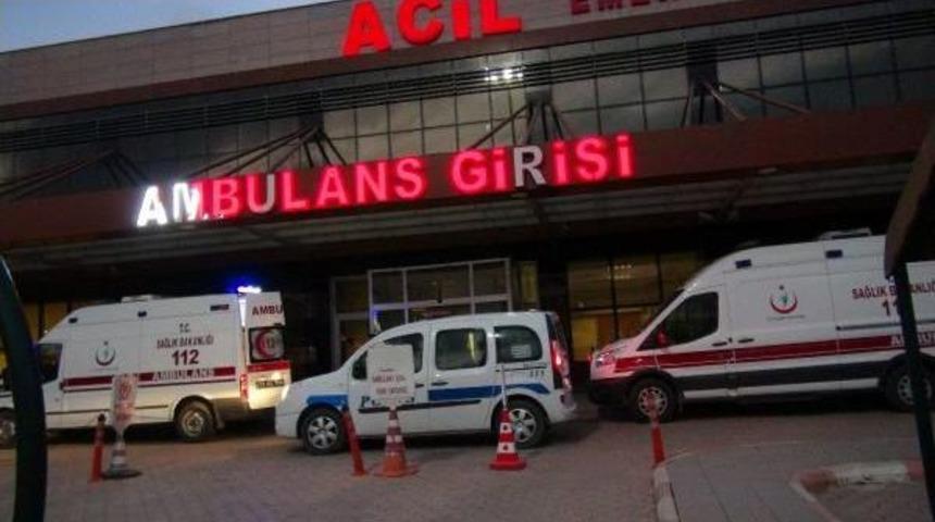 Sınırdaki Askerlerin Kaldığı &Ccedil;adırlarında Yangın