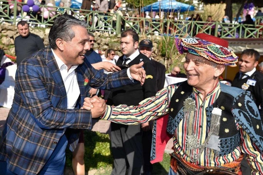 Başkan Uysal: &ldquo;cumhuriyetimizden Asla Vazge&ccedil;meyiz&rdquo;