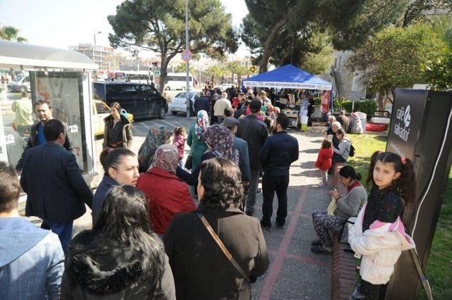 Aydın Büyükşehir Belediyesinden Şehitler Anısına Lokma Hayrı