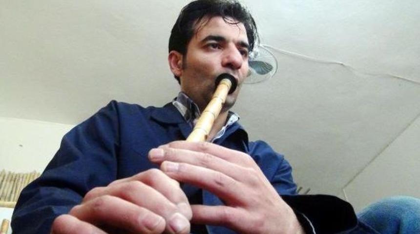 Hobiyle Başlayıp Kamıştan &Uuml;rettiği Neyleri D&uuml;nyaya Satıyor