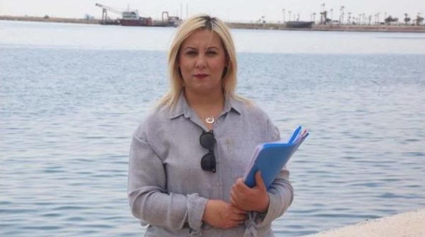 Kadın &Ouml;ğretim G&ouml;revlisinin Mobbing Iddiası