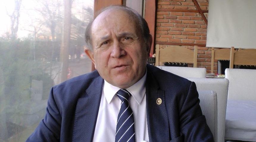 Burhan Kuzu: "avrupa, Kendim Ettim Kendim Buldum T&uuml;rk&uuml;s&uuml;n&uuml; S&ouml;ylesin"