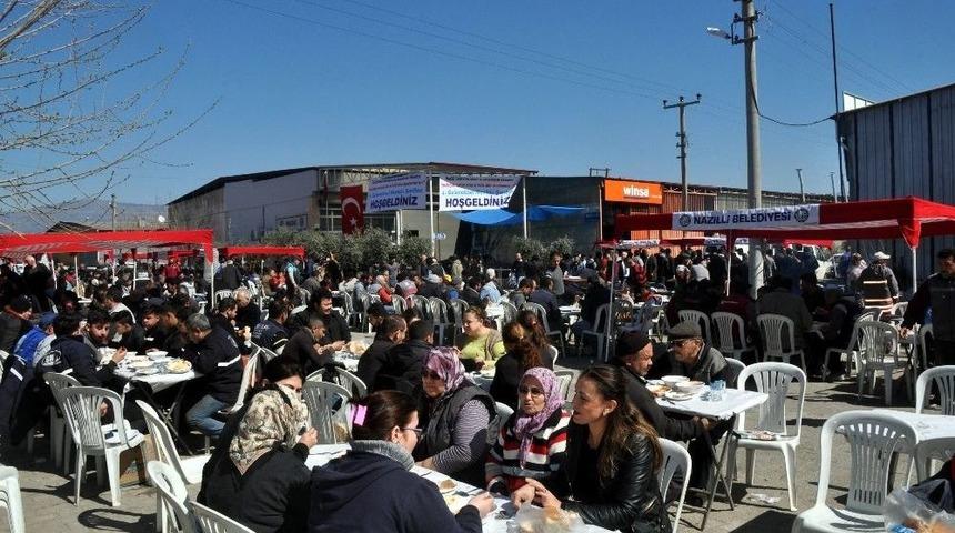 Nazilli Demirciler Odasından Şehitler İ&ccedil;in Hayır Yemeği