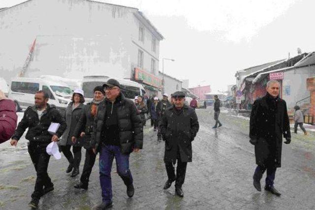 Yalova Belediye Başkanı Salman, Varto'da 'hayır' Oyu Istedi