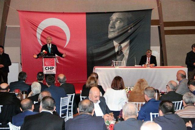 Chp Lideri Kılıçdaroğlu İstanbul’da Muhtarlarla Bir Araya Geldi