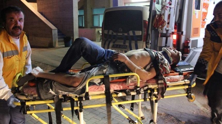 Eskişehir&rsquo;de 4. Kattan D&uuml;şen Gen&ccedil; Ağır Yaralandı