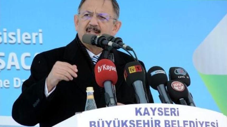 Bakan &Ouml;zhaseki: Bayrak Ve Ezan I&ccedil;in Canımızı Veririz