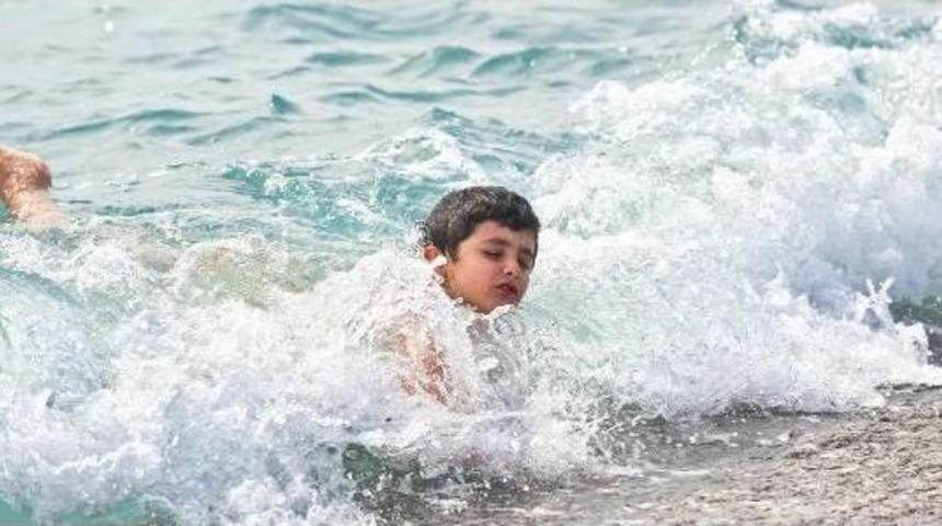 &Ccedil;ocuklar Y&uuml;zd&uuml;, B&uuml;y&uuml;kler G&uuml;neşlendi