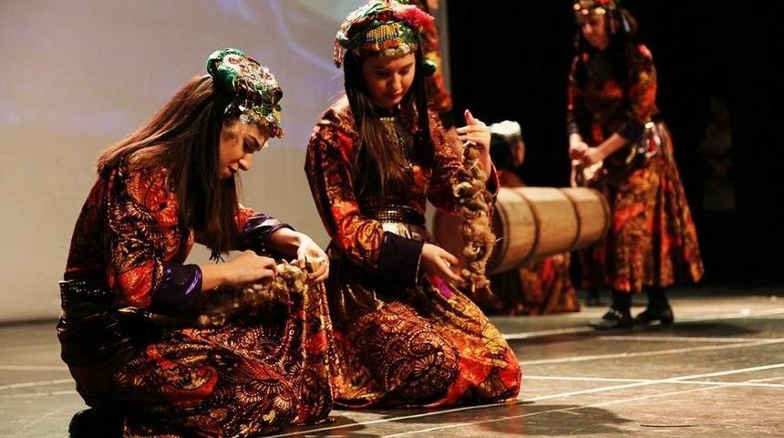 &Ccedil;anakkale Destanı Danslarla Anlatıldı