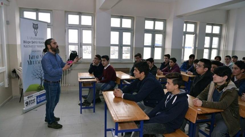 Kocaeli&rsquo;de &Ouml;ğrenciler Karikat&uuml;r Sanatının İnceliklerini &Ouml;ğreniyor