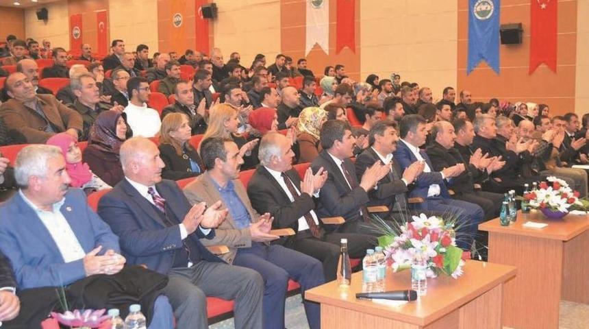 Muş&rsquo;ta &rsquo;değişen T&uuml;rkiye Ve Referandum S&uuml;reci&rsquo; Konferansı