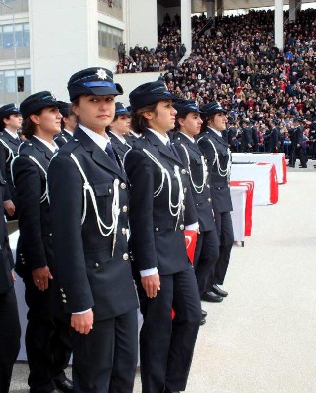 Yozgat’Ta 1100 Polis Adayı Yemin Ederek Diploma Aldı