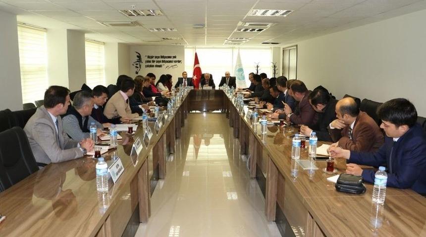 Maski &Ccedil;alışanlarına S&uuml;rekli Eğitim Veriliyor