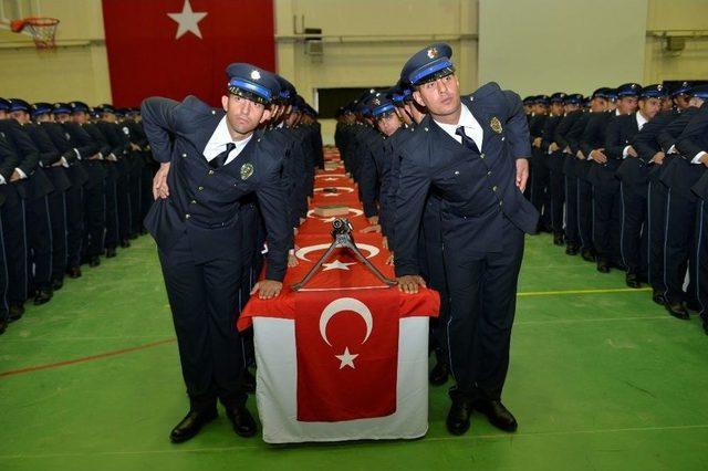 Diyarbakır’da 845 Polis Adayı Mezun Oldu