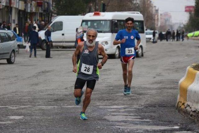 Batman'da 'uluslaarası Yarı Maratonu'nu Etiyopyalı Kazandı