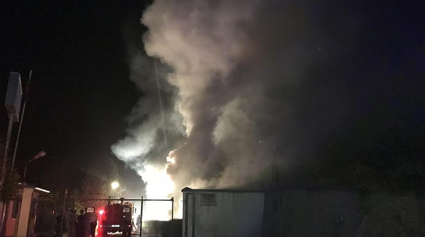 Karabük'te trafoda yangın! 3 ilçeye elektrik verilemiyor