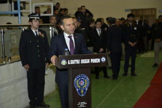 Diyarbakır Valisi Aksoy, Yeni Mezun Olan Polislere 'gaffar Okkan'ı Örnek Gösterdi