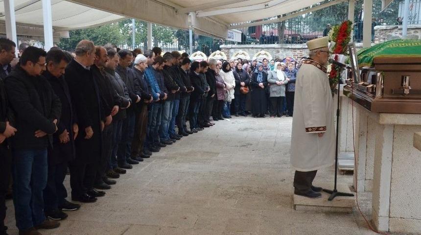 Lösemi Hastası Arda Gözyaşlarıyla Son Yolculuğuna Uğurlandı