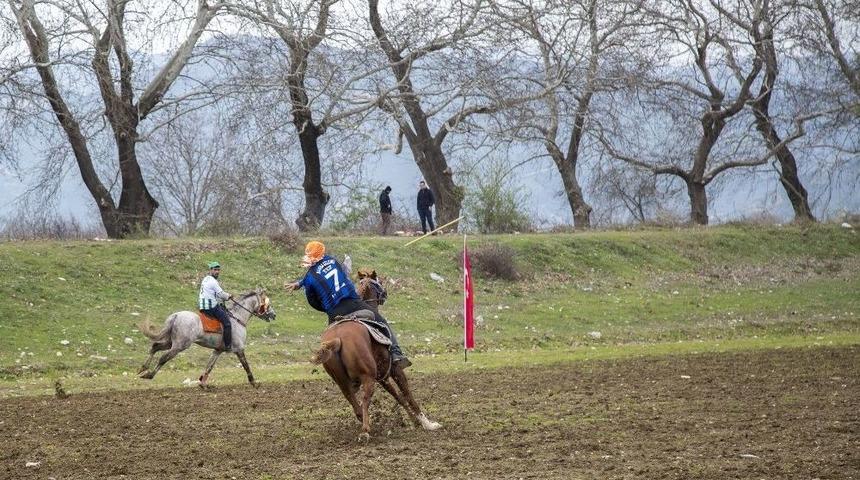 Bursa&rsquo;da Cirit Oyunları Nefes Kesti