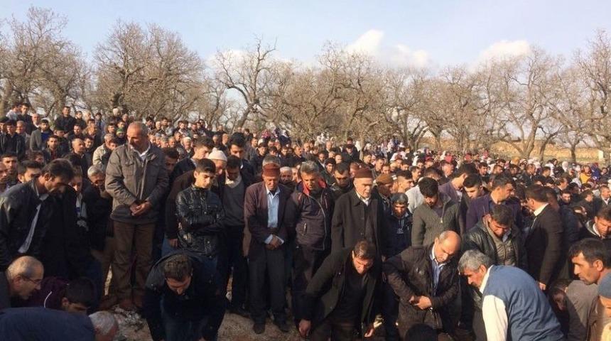 Yangında &Ouml;len 3 Kardeş Toprağa Verildi