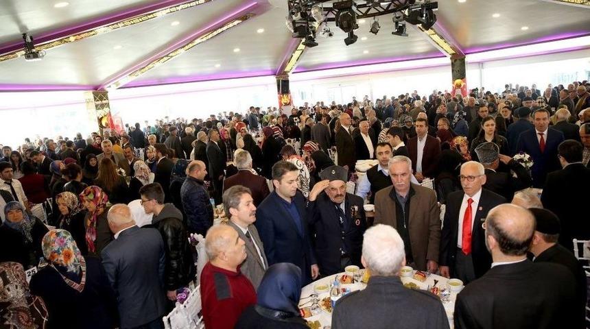 Tokat&rsquo;ta Şehit Aileleri Ve Gaziler Onuruna Yemek Verildi