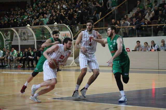 Bursaspor Yalova’da Galip