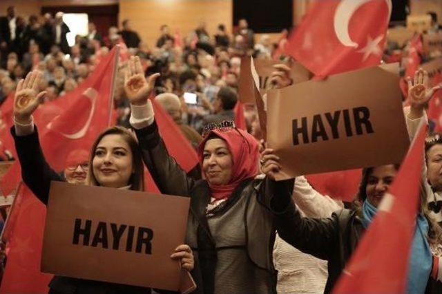 Meral Akşener, Mersin'de Protesto Edildi (2)