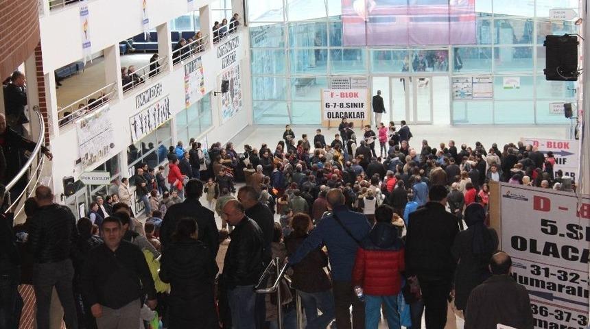 Ortaokul Giriş Ve Bursluluk Sınavı&rsquo;na Yoğun Başvuru