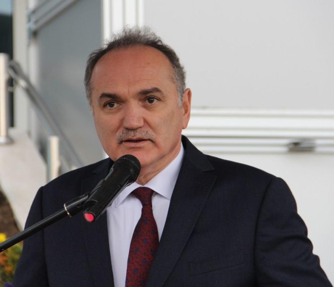 Bakan &Ouml;zl&uuml;, Şehit Astsubay &Ouml;z&uuml;pek&rsquo;in Adının Verildiği Okulun A&ccedil;ılışını Yaptı