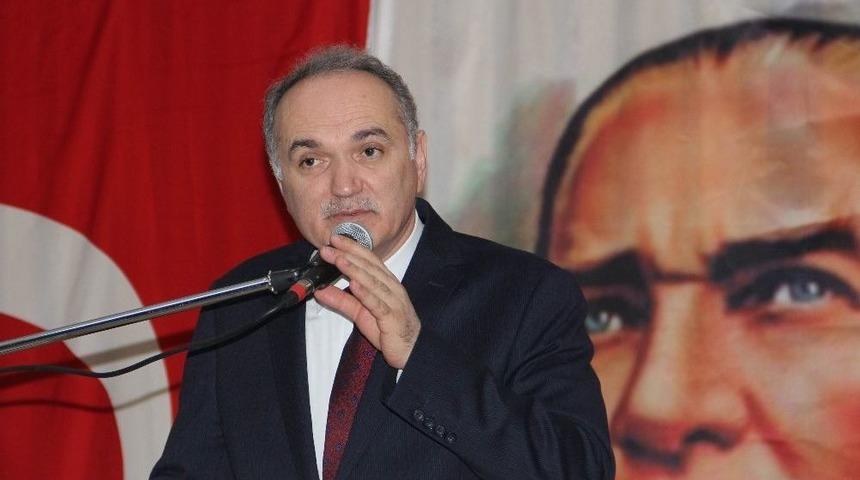 Bakan &Ouml;zl&uuml;, Şehit Ve Gazi Aileleriyle Bir Araya Geldi