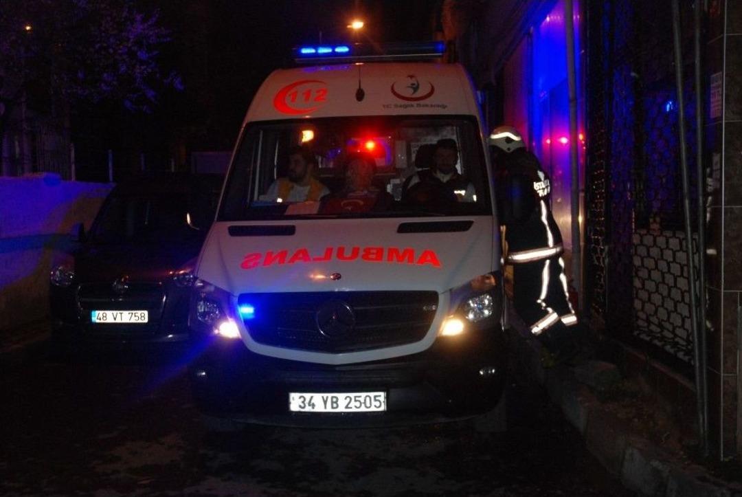 Vatandaşları Tehdit Eden Mısırlı Ş&uuml;pheli Polisi Alarma Ge&ccedil;irdi