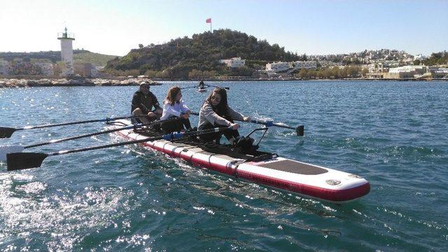 İstanbul’dan Bodrum’a Kürek Çekmek İçin Geldiler